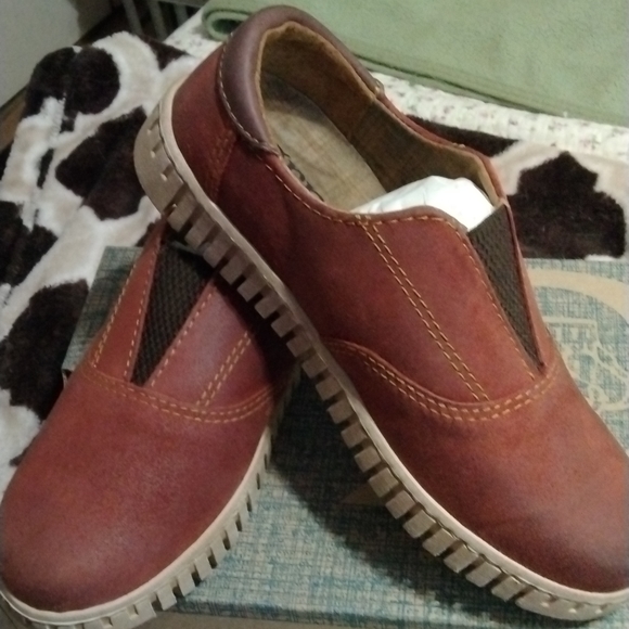 Born Loafer's - Picture 1 of 8